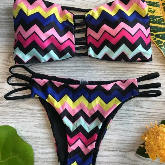 🍀Striped bikinis brand new S,M,L,XL - Picture 4 of 7